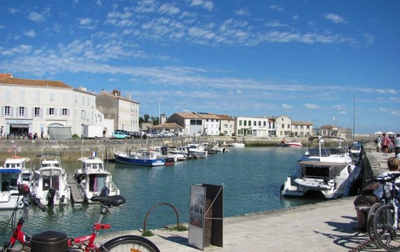 Faire une balade en bateau au départ de la Rochelle