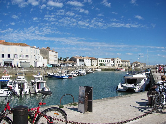 Faire une balade en bateau au départ de la Rochelle