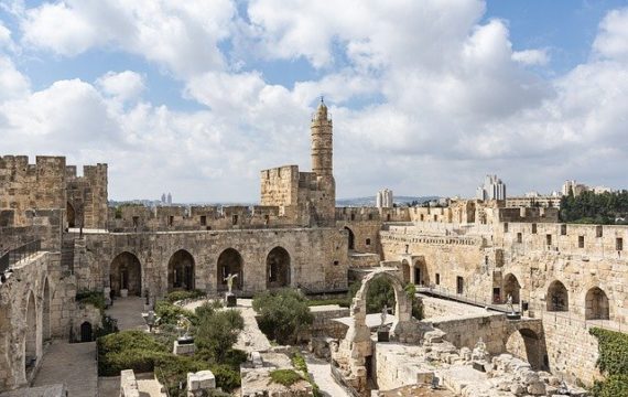 Célébrer Noël 2021 en Israël : un rêve à transformer en réalité