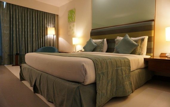 Nuit à quai : une alternative insolite à la chambre d’hôtel