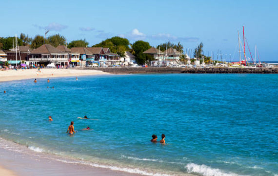 Vacances à Saint-Gilles les Bains : les endroits incontournables à visiter